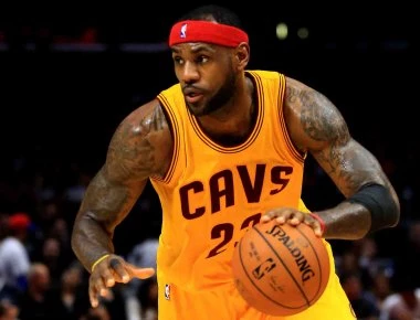 Ο ΛεΜπρόν έφτιαξε ντοκιμαντέρ για τον Μοχάμεντ Άλι (βίντεο)